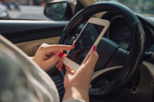 How Cogburn Davidson Car Accident & Personal Injury Lawyers Can Help After a Distracted Driving Accident